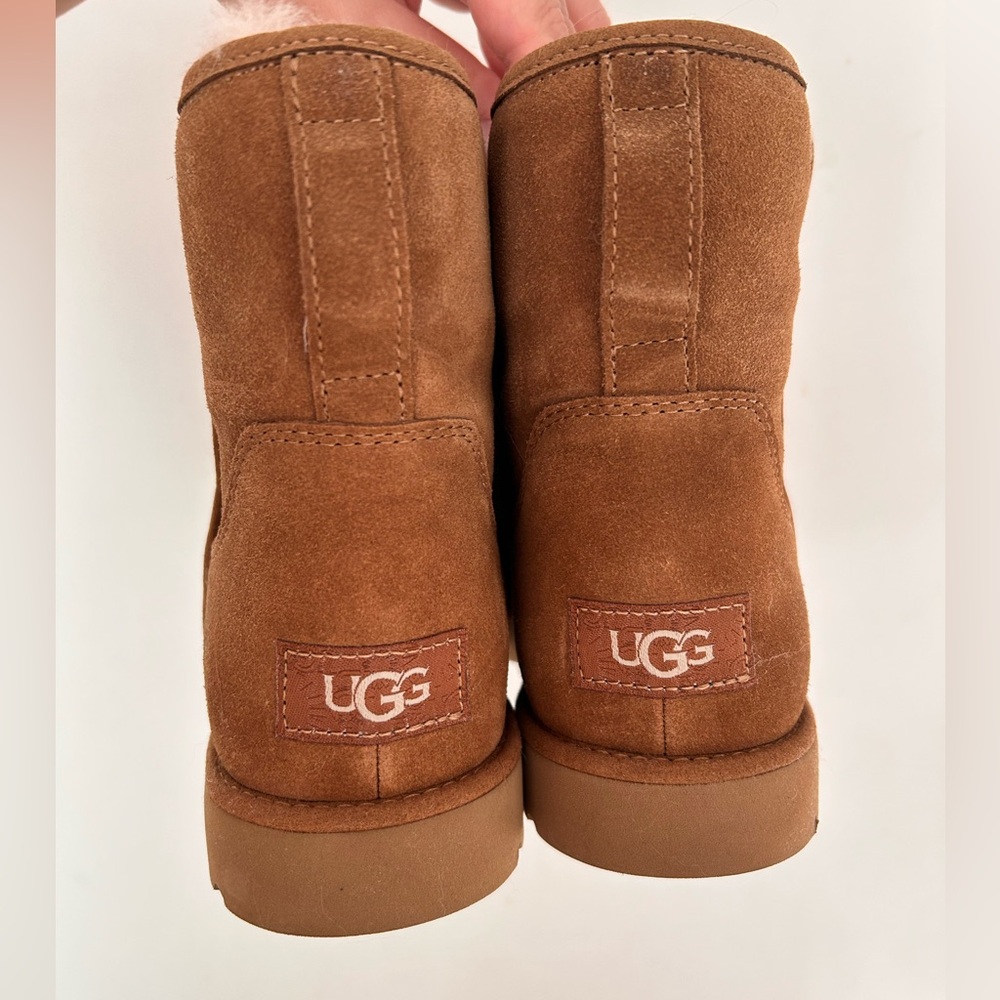 UGG Classic Mini II boots